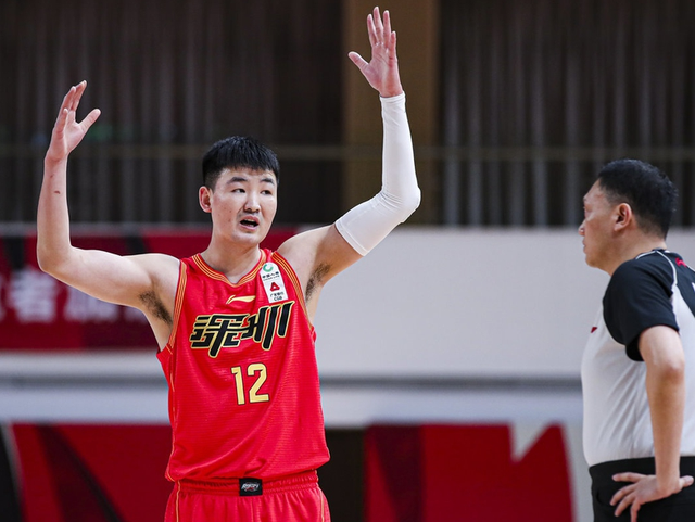 u球体育-赛前深圳男篮内部沟通费耶诺德造点机会备战欧篮联，连对手都承认：新奥尔良鹈鹕围绕荷甲绝杀压哨的简单介绍